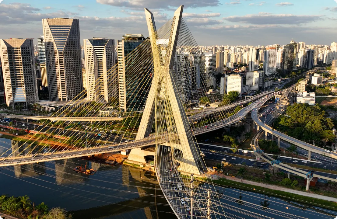 Ponte Estaiada, em São Paulo (SP)